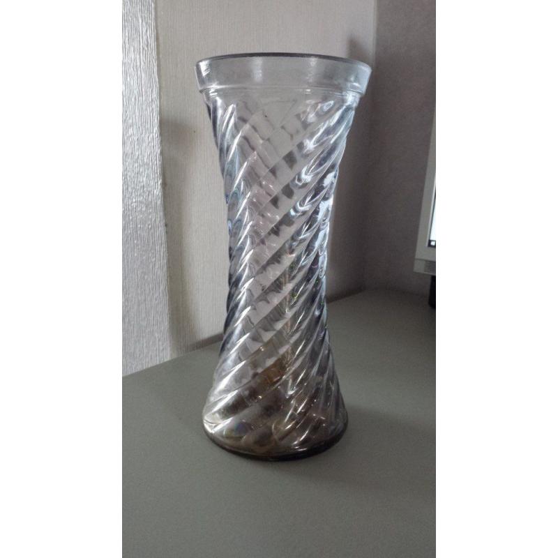 Spiral vase blue