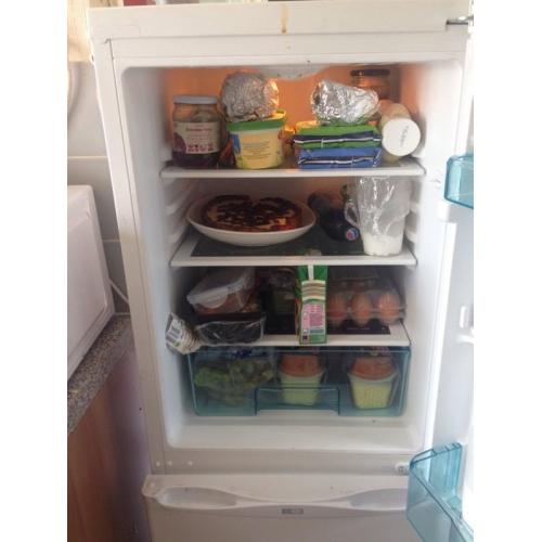 Swan fridge freezer