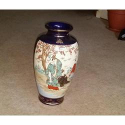 Flower vase