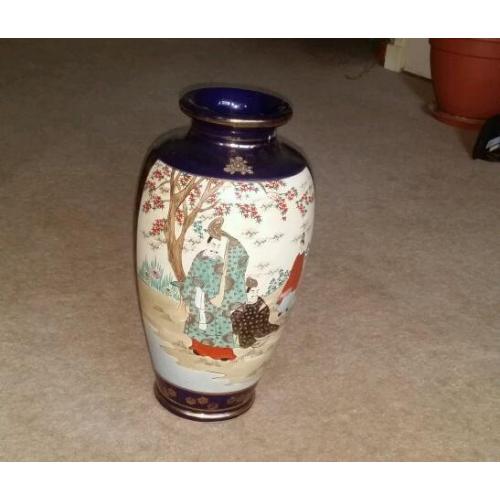 Flower vase