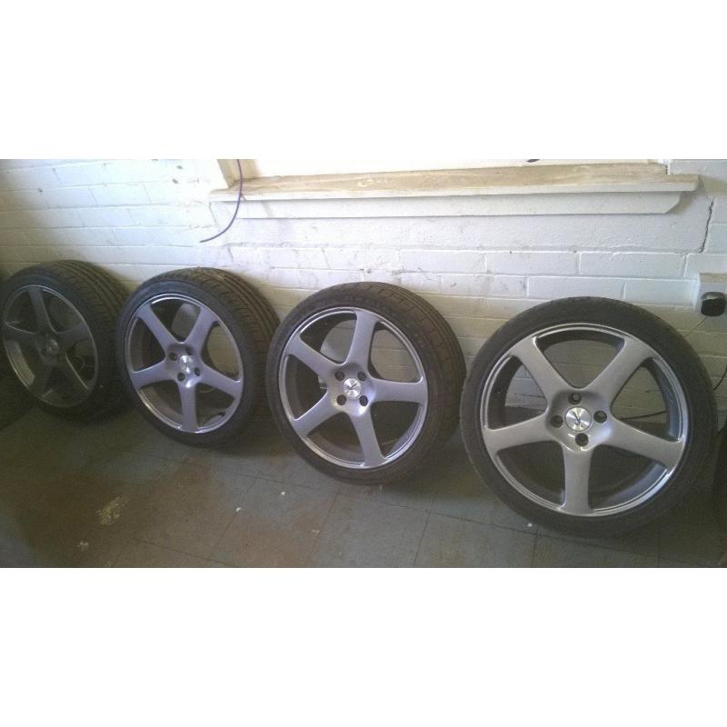 Kahn RSR Alloy Wheels 17" - 2 new tyres