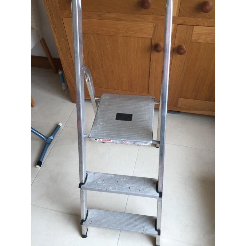 Small steps ladder
