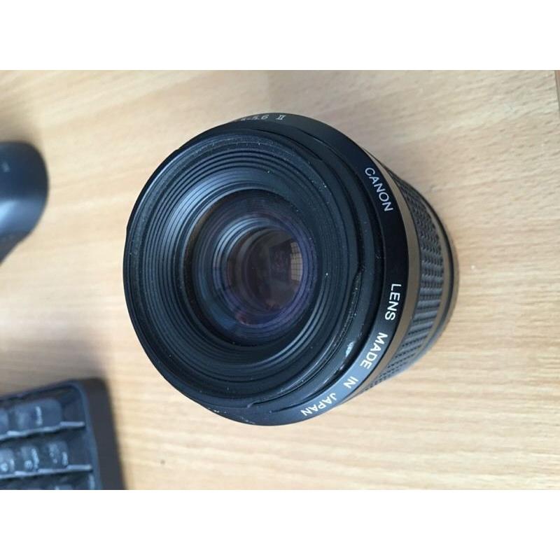 Canon EF 80-200mm 1 : 4.5 - 5.6 II