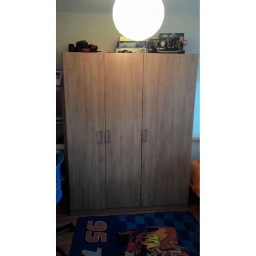 Like-new IKEA Wardrobe (used only for 4 months)
