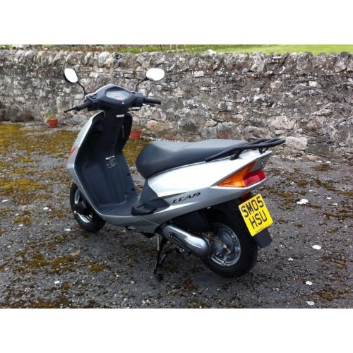 Honda Lead Scooter, SCV100, Reg. 2005