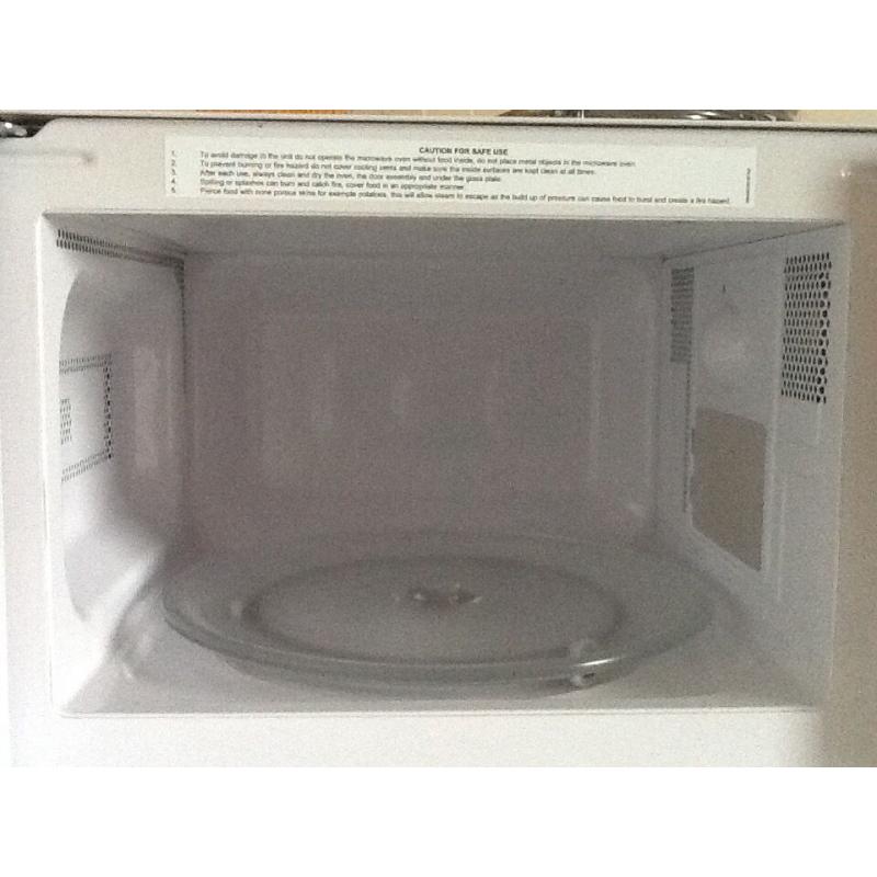 Microwave oven, good condition, 1 year old, 800 W