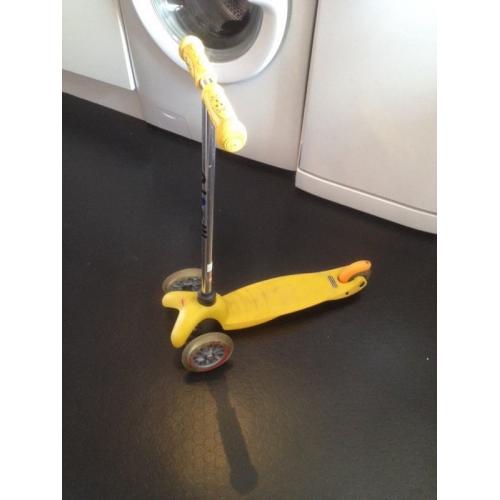 MICRO SCOOTER