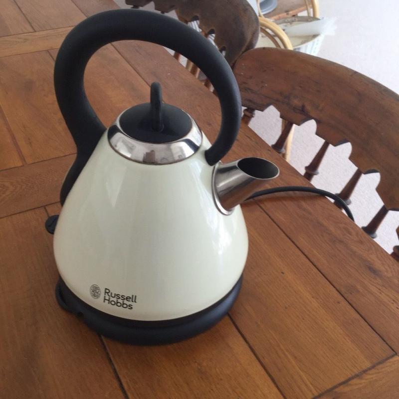 Russel Hobbs electric kettle