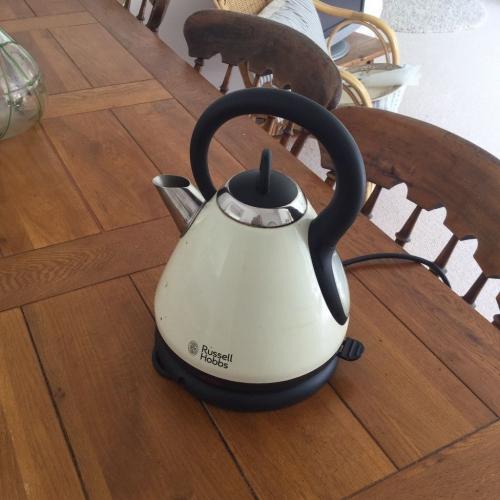 Russel Hobbs electric kettle