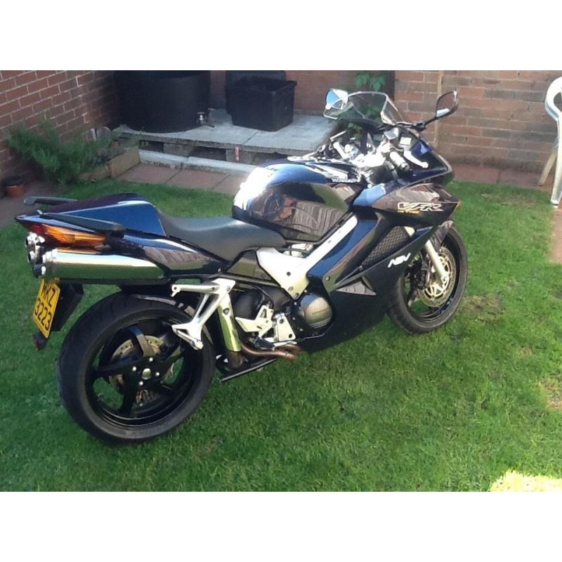 Honda VFR v-tec with hondas built in alarm system HISS.