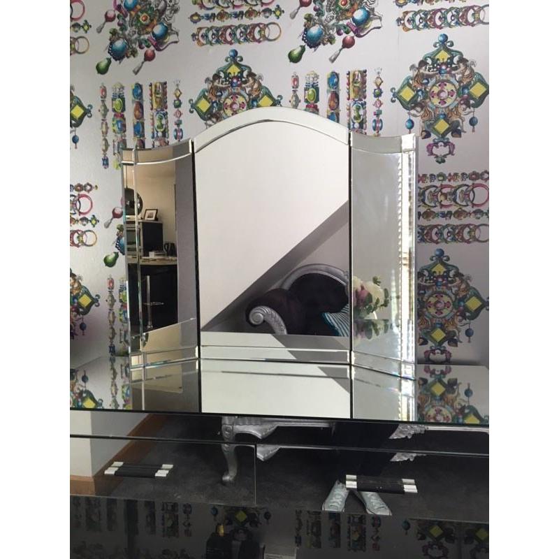 3 piece Mirrored glass furniture. Dressing table, mirror and 3 drawer chest
