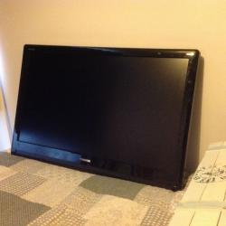 Toshiba tv 42ins freeview
