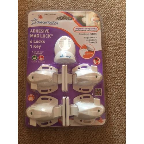 Dreambaby mag lock 4 locks 1 key NEW