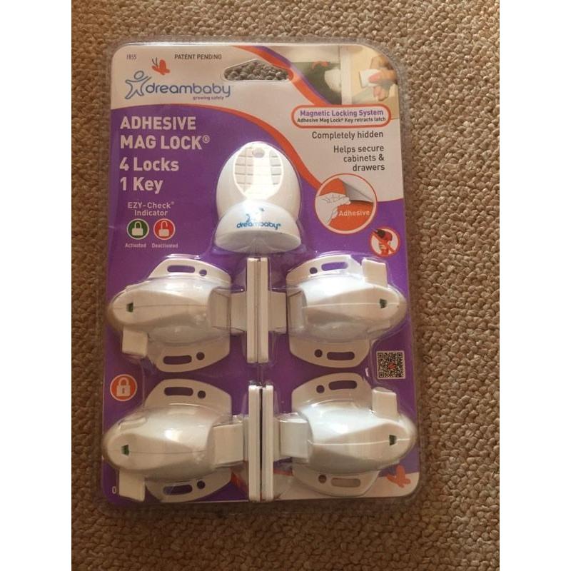 Dreambaby mag lock 4 locks 1 key NEW