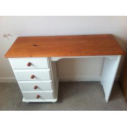 Pine desk