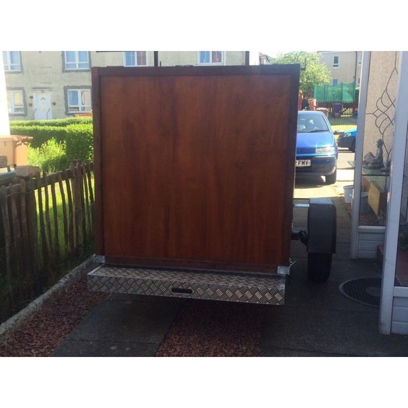 Lovely box trailer