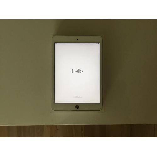 IPAD MINI2 16GB WIFI with box & charger