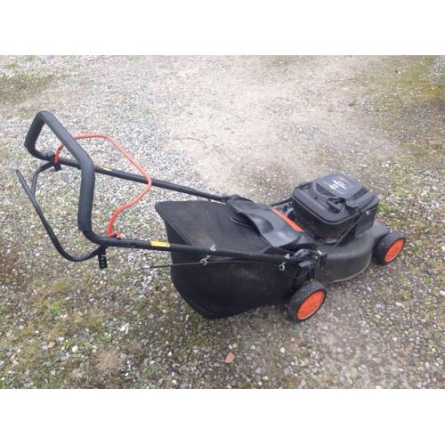 Petrol Lawnmower 18" Blade