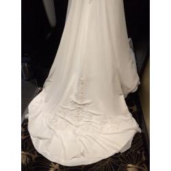 Ivory wedding dress