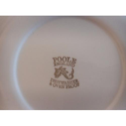 Poole pottery "chestnut" 2 bowls 2 saucers and 2 side plates