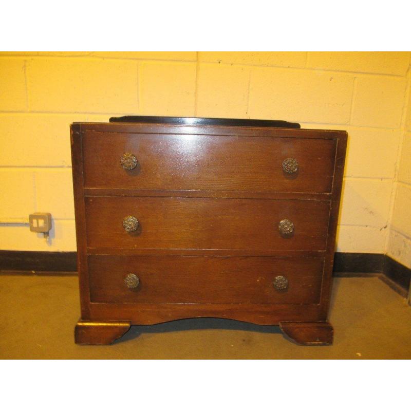 SMALL VINTAGE OAK THREE 3 DRAWER CHEST FREE DELIVERY