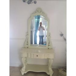 Reduced to sell! Needs to go this weekend