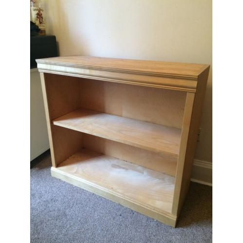 Wooden book shelf, excellent condition, looking to go ASAP