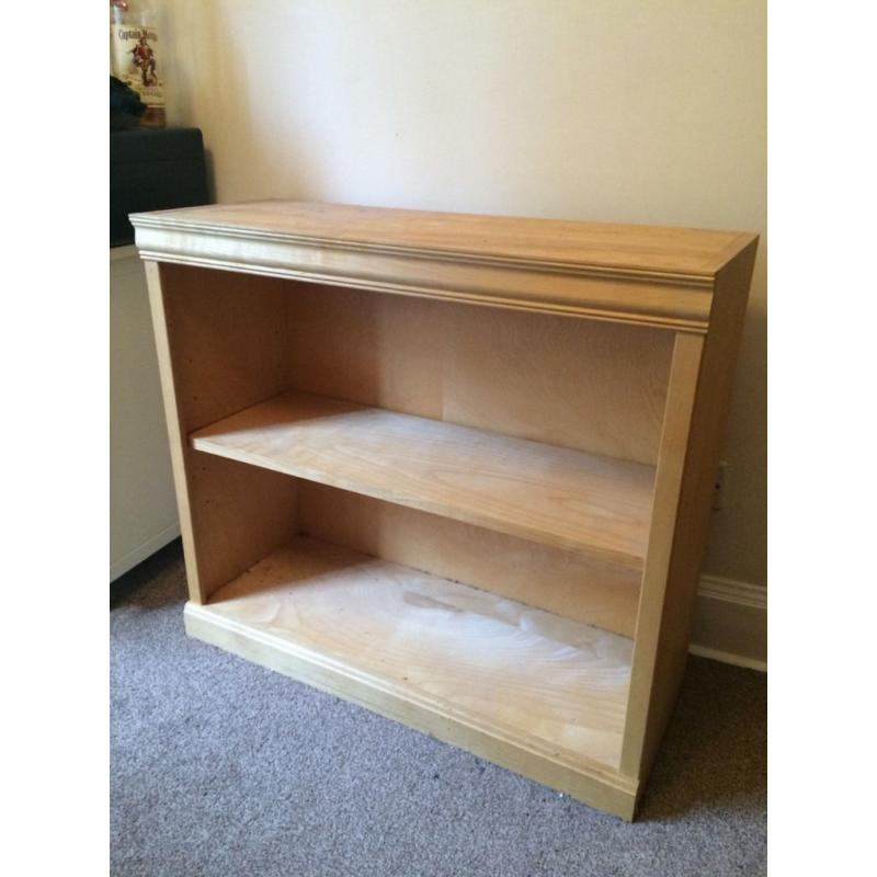 Wooden book shelf, excellent condition, looking to go ASAP