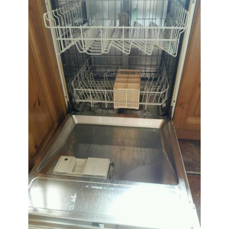 Hotpoint dishwasher