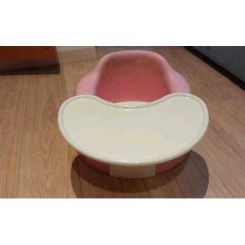 Bumbo seat and tray