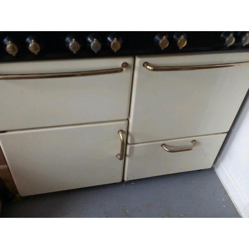 Range cooker