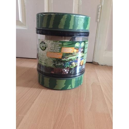 Kids tub of army toys, figures, planes accessories over 70 pieces