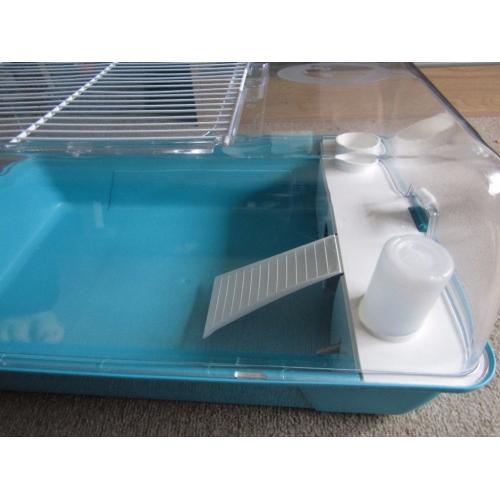 Medium Plastic Hamster Home