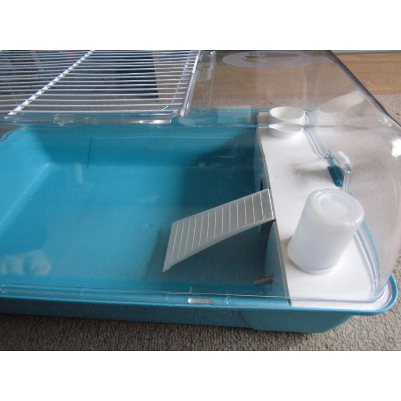Medium Plastic Hamster Home