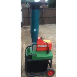 Makita garden shredder 240v