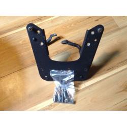 Motorbike back box by givi ,mono key with solid Steele bracket and screws