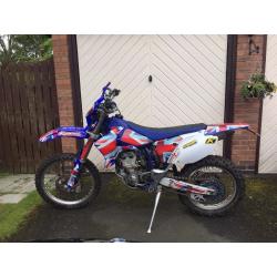 YAMAHA WR250F (2007)