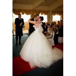 JUSTIN ALEXANDER WEDDING DRESS SIZE 12 STYLE 8158 - RECENTLY DRY CLEANED