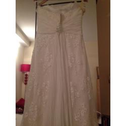 Beautiful & new with tags Alfred Sung lace wedding dress with train and lace bolero - make an offer!