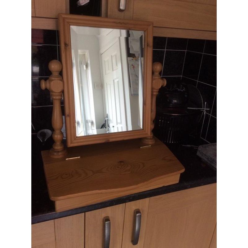 Dressing Table Vanity Mirror.