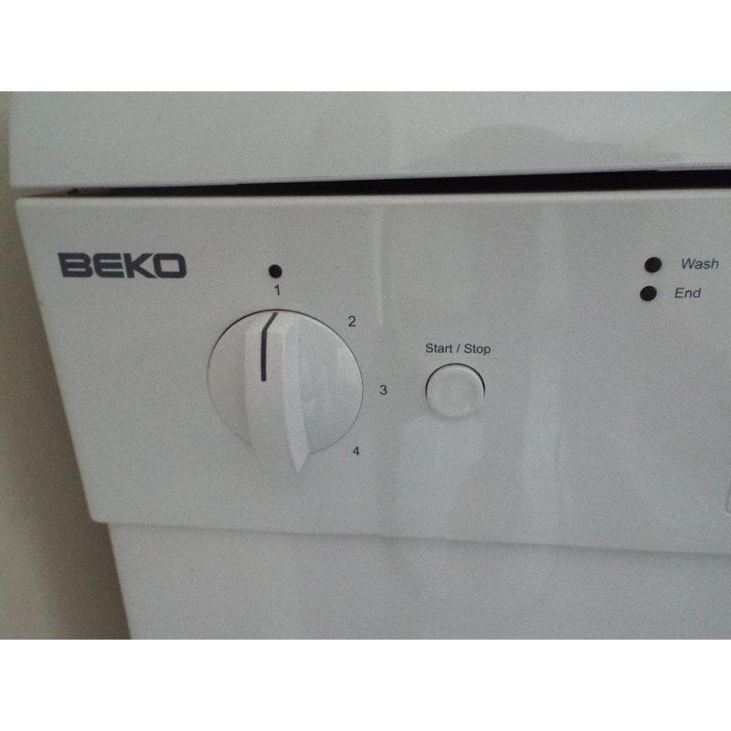 Beko AAA Class DE6340 Model in as new condition. White in colour.