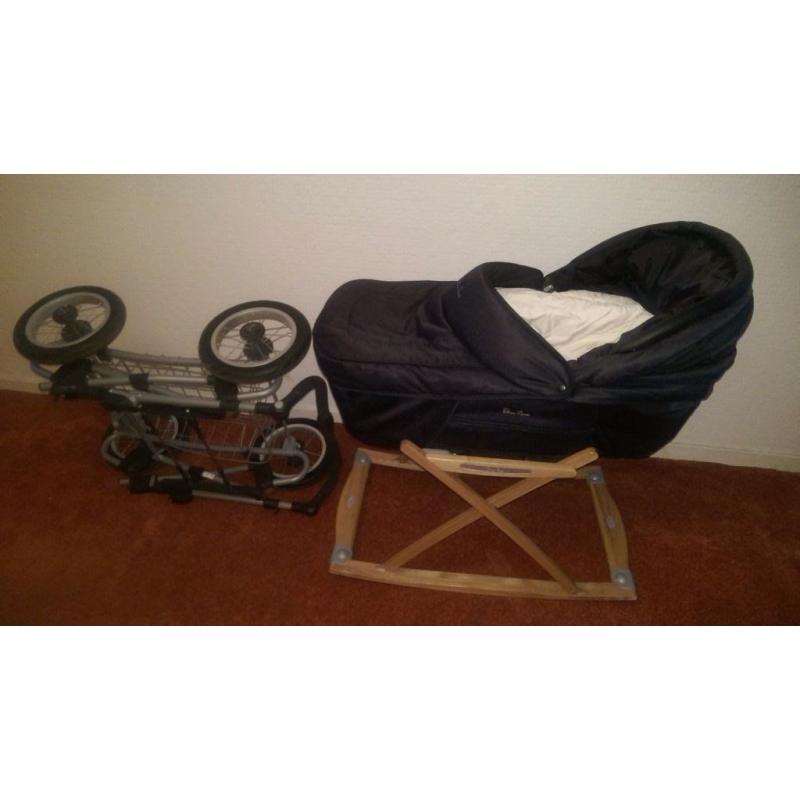 Silver Cross Sleepover Deluxe pram & Moses basket sytem