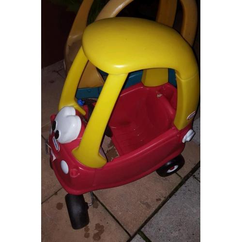 Cosy coupe car