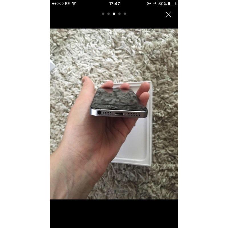 iPhone 5s space grey 16GB on vodafone