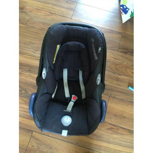 Maxi Cosi cabriofix baby car seat