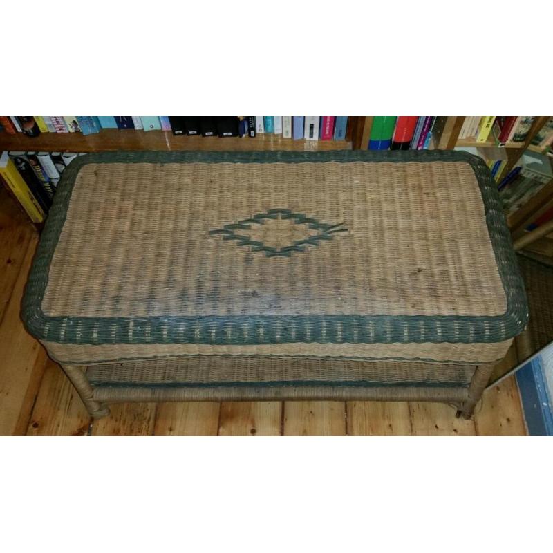 Old wicker table - garden / upcycling project - lovely detail. IN NEED OF SOME TLC