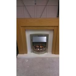 Oak veneer fireplace with dimplex adagio electric fire
