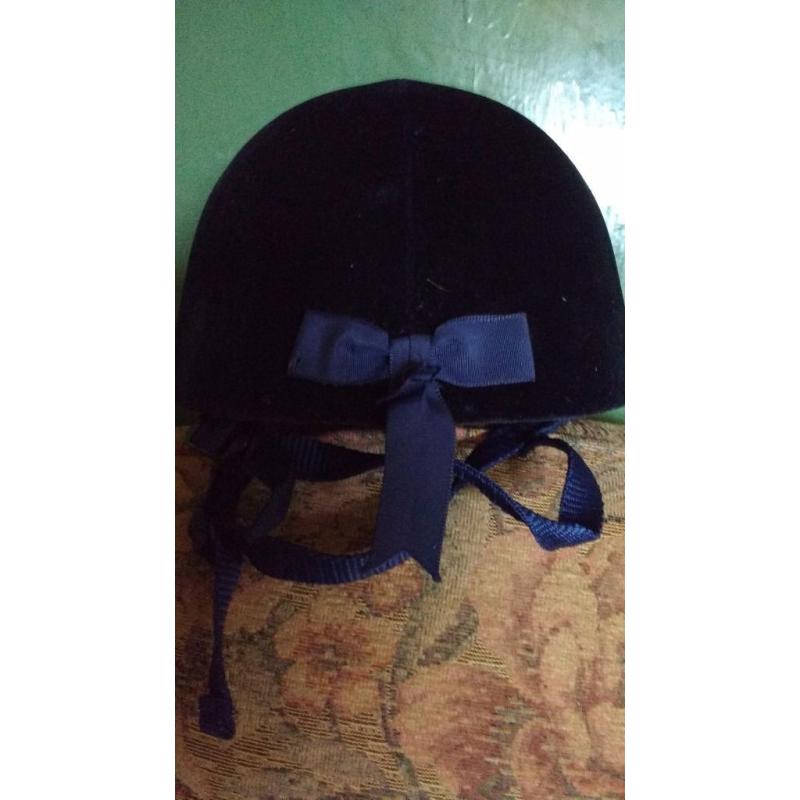 Champion Navy Junior Riding Hat 71/4