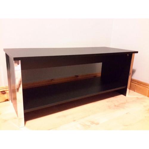 BLACK COFFEE TABLE WITH SHELF