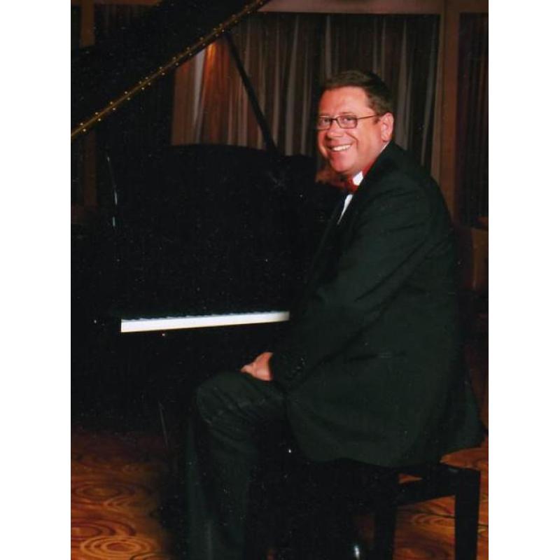Piano player, wedding Pianist, Manchester York Harrowgate Leeds Rochdale Halifax Hull Grimsby Selby